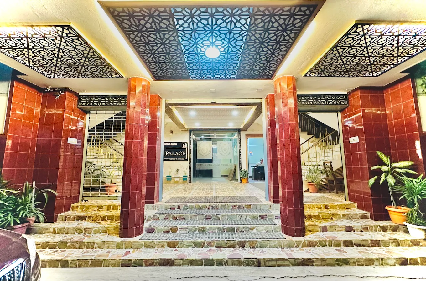 Q Palace